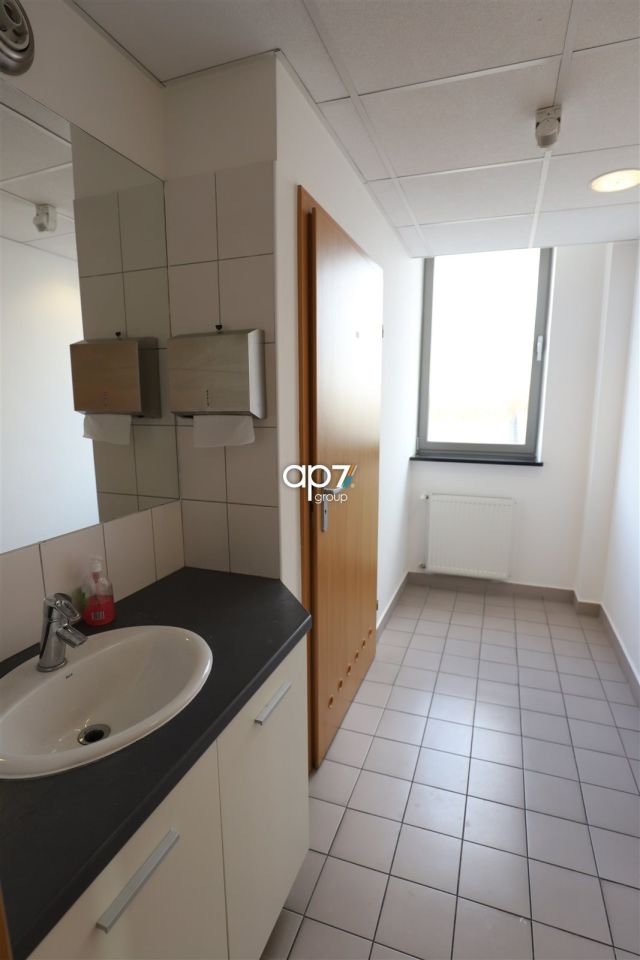 Biuro Kraków Grzegórzki, ul. Mogilska. Zdjęcie 9