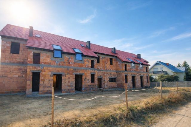 dom szeregowy, 4 pokoje Żurawiniec, ul. Sosnowa. Zdjęcie 2