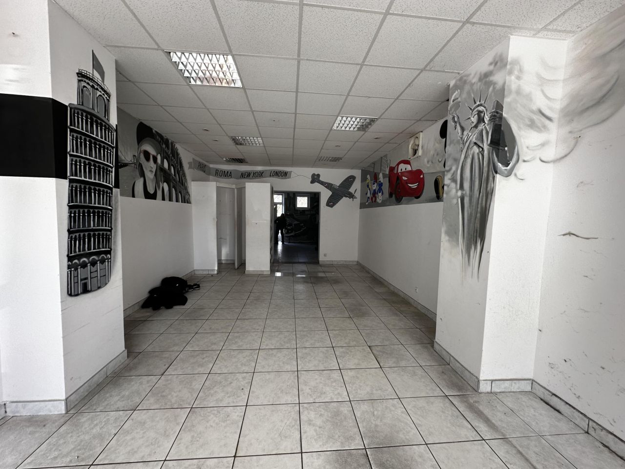 Lokal Tarnobrzeg, pl. Bartosza Głowackiego. Zdjęcie 9