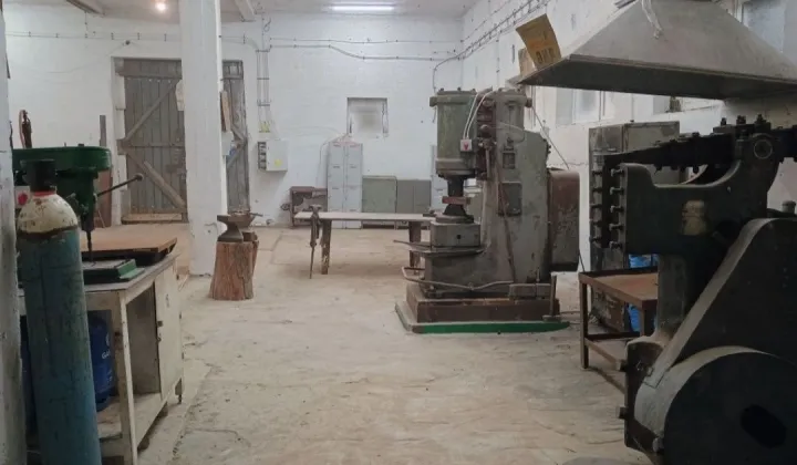 Hala/magazyn Grędzina