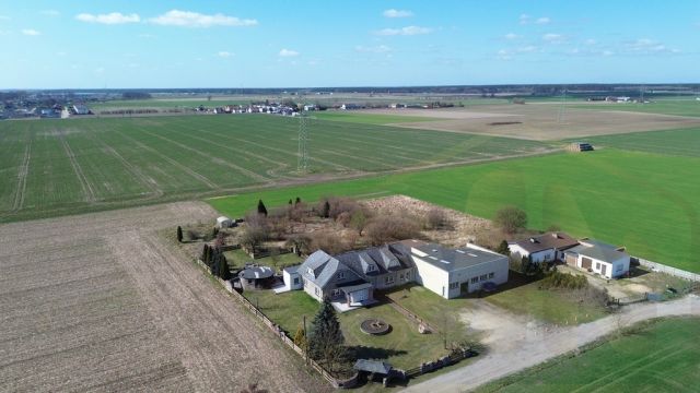 dworek, 7 pokoi Wilkowice. Zdjęcie 2