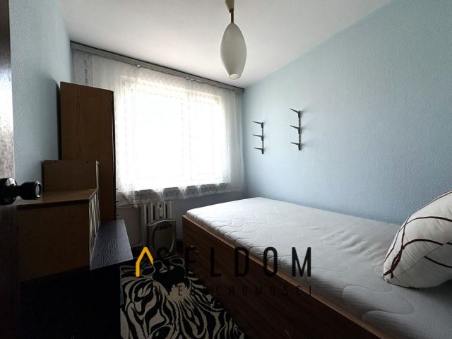 Mieszkanie 3-pokojowe Ozimek, ul. 8 Marca. Zdjęcie 2