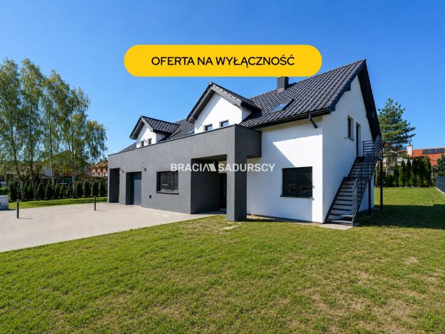 Mieszkanie 4-pokojowe Wieliczka, ul. Kaczeńce. Zdjęcie 1