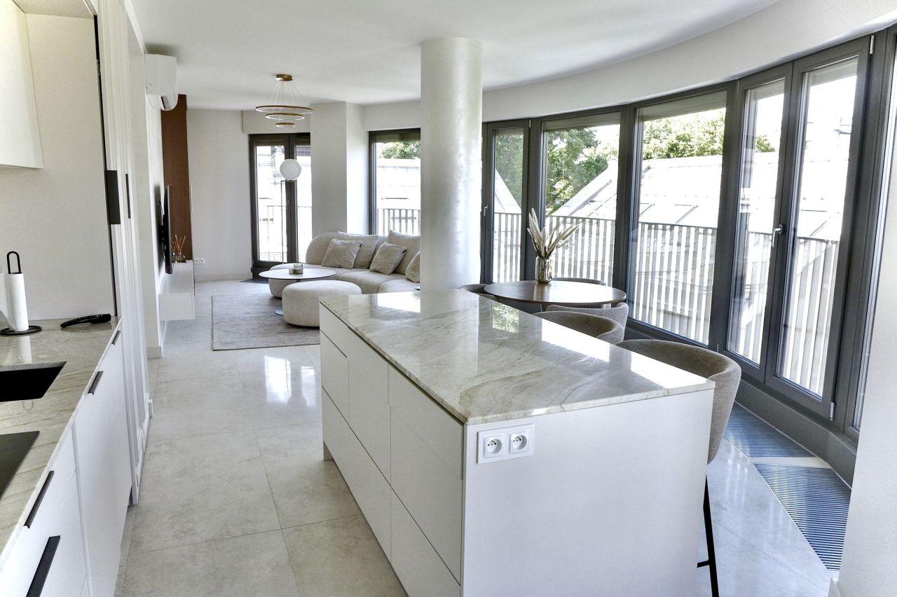 Mieszkanie 3-pokojowe Kraków Nowy Świat, ul. Smoleńsk. Zdjęcie 2