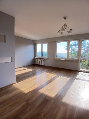 Mieszkanie 3-pokojowe Tarnobrzeg, ul. Mikołaja Kopernika. Zdjęcie 1