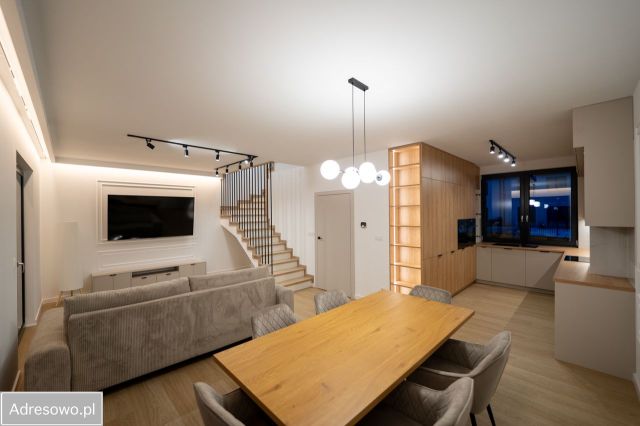 dom szeregowy, 5 pokoi Stara Wieś. Zdjęcie 1