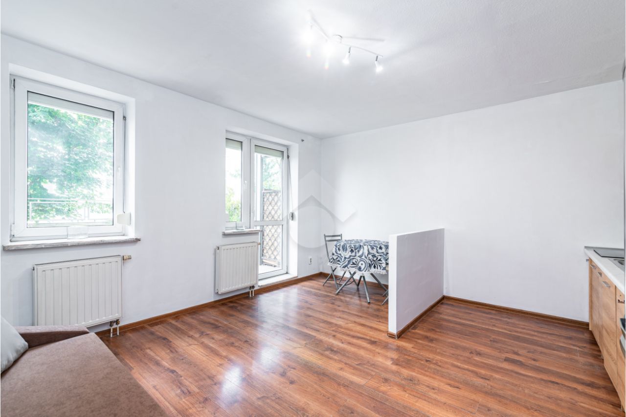 Mieszkanie 3-pokojowe Kraków Kurdwanów, ul. Łowienicka. Zdjęcie 2