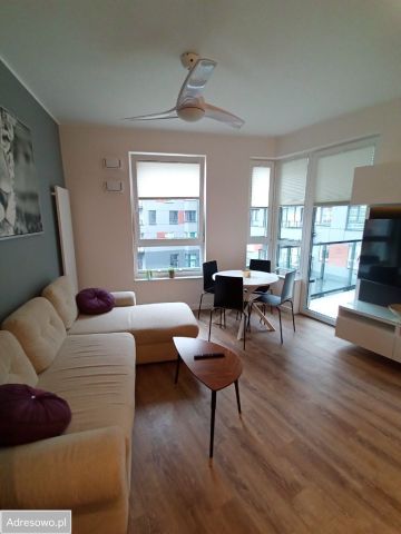 Mieszkanie 2-pokojowe Warszawa Ursus, ul. Karola Taylora. Zdjęcie 1