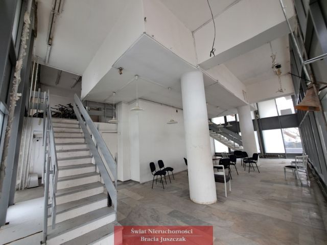 Lokal Wrocław, pl. Grunwaldzki. Zdjęcie 5