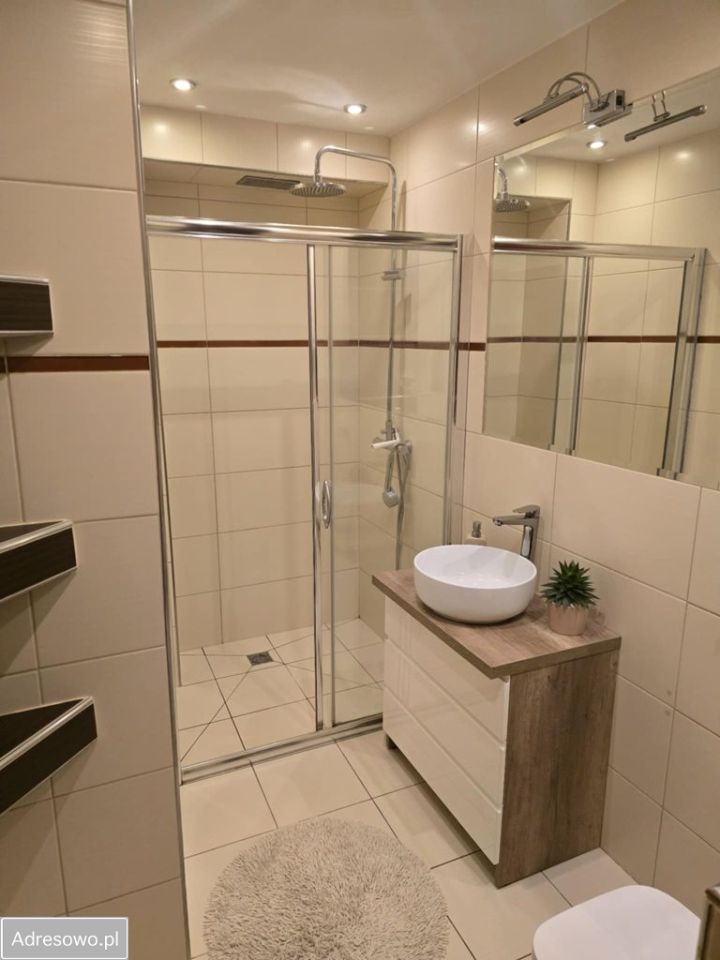 dom szeregowy, 6 pokoi Szpetal Górny, ul. Osiedle Młodych. Zdjęcie 2