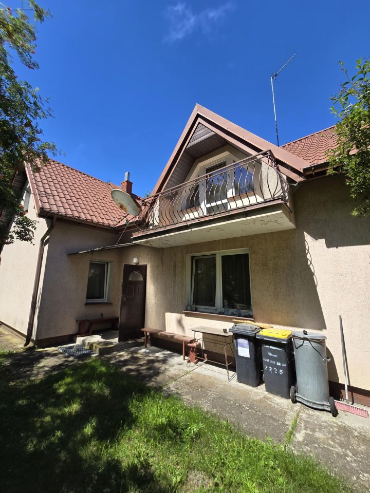 dom wolnostojący Bogate