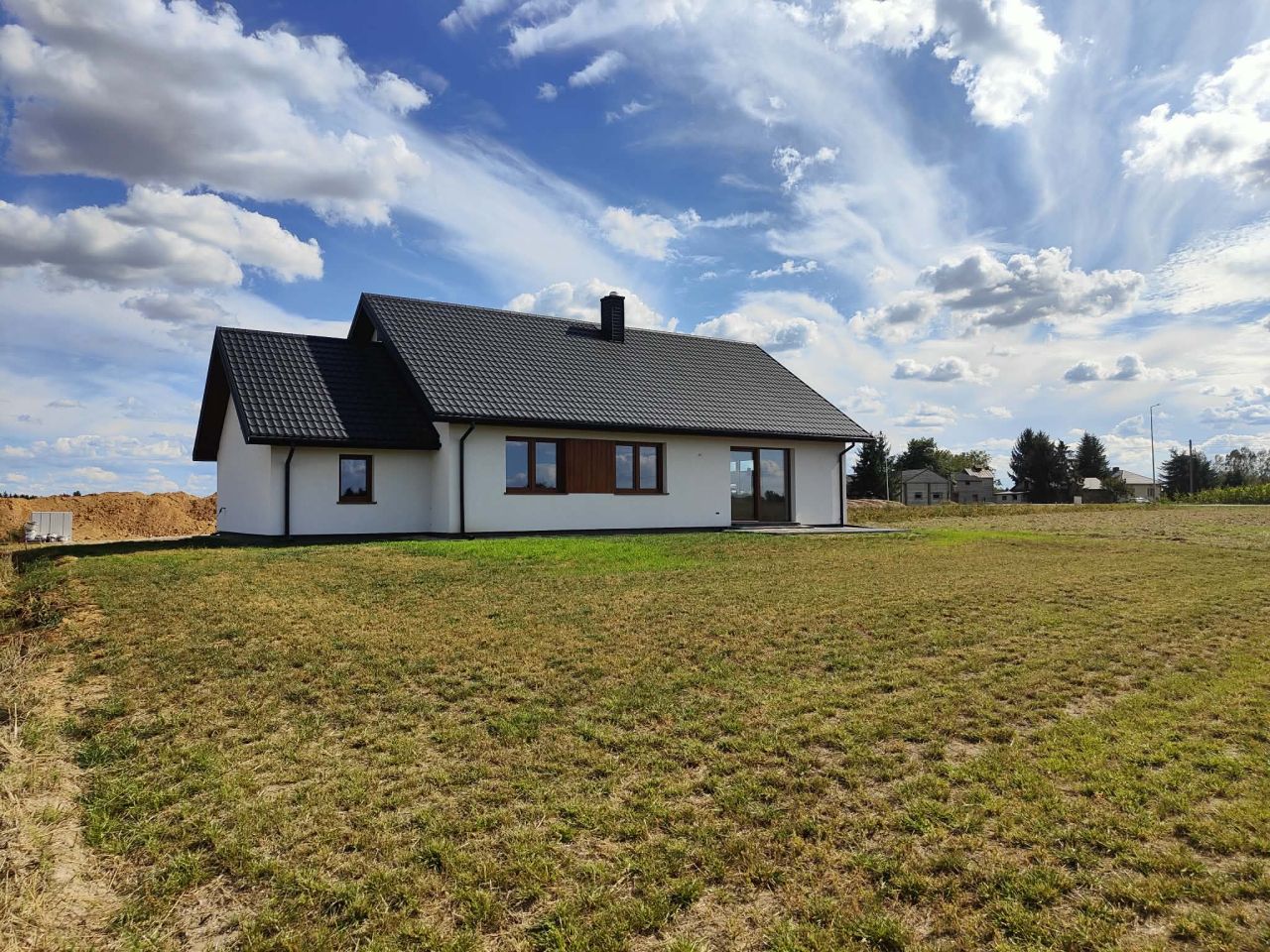 dom wolnostojący, 4 pokoje Charlęż Charlęż-Kolonia. Zdjęcie 8