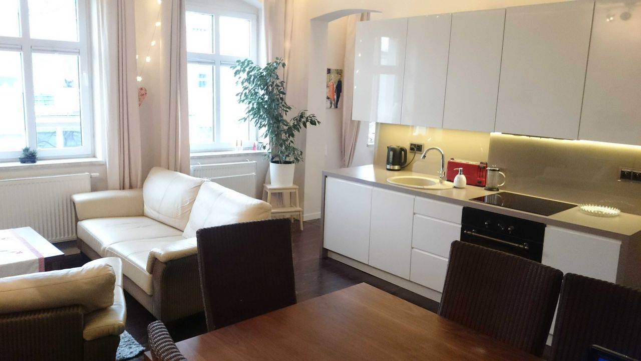 Mieszkanie 2-pokojowe Poznań Wilda, ul. Władysława Sikorskiego. Zdjęcie 2