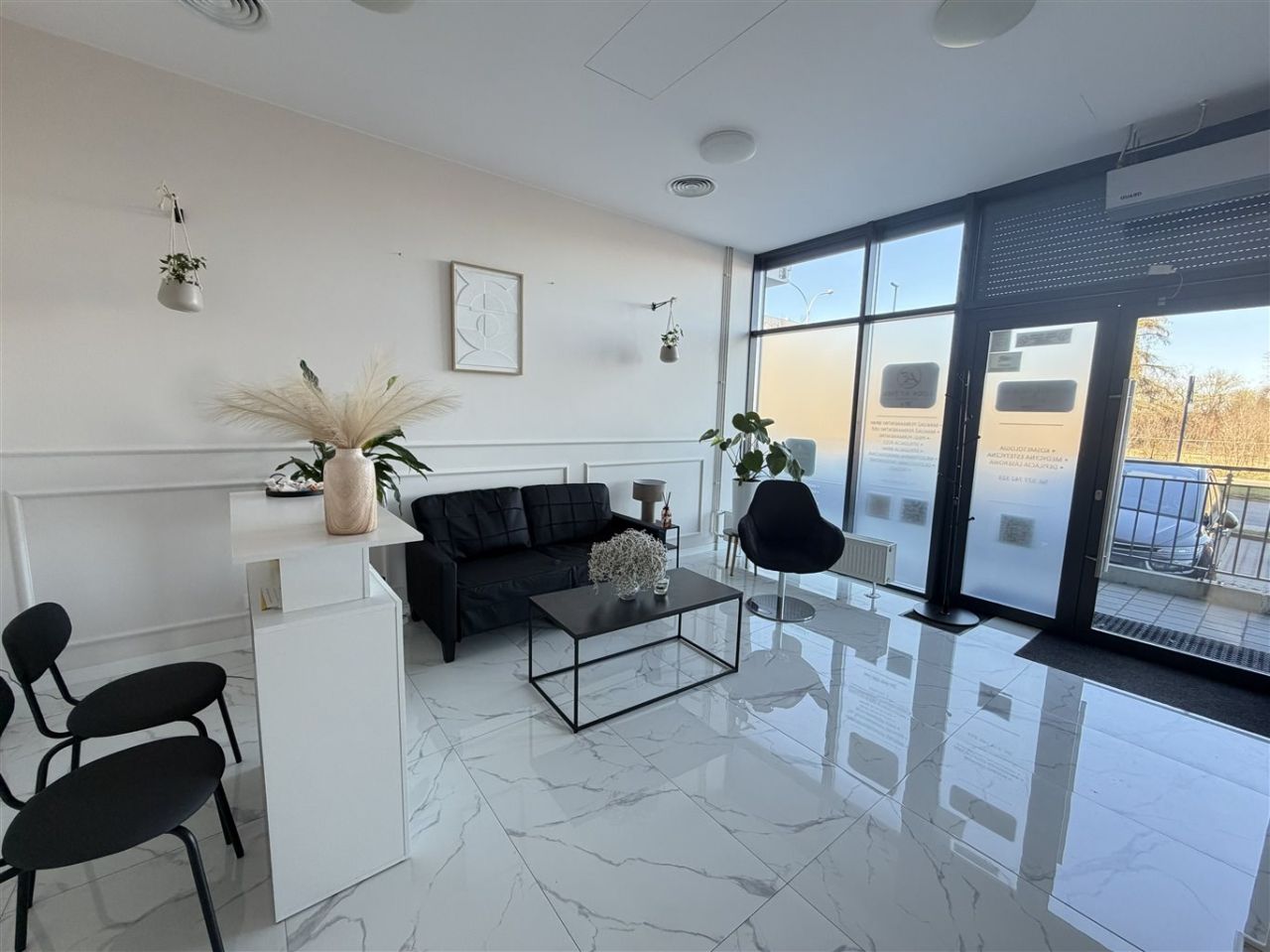 Lokal Katowice, ul. Rzepakowa. Zdjęcie 2