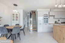 Mieszkanie 5-pokojowe Opole Chmielowice, ul. Koralowa. Zdjęcie 3