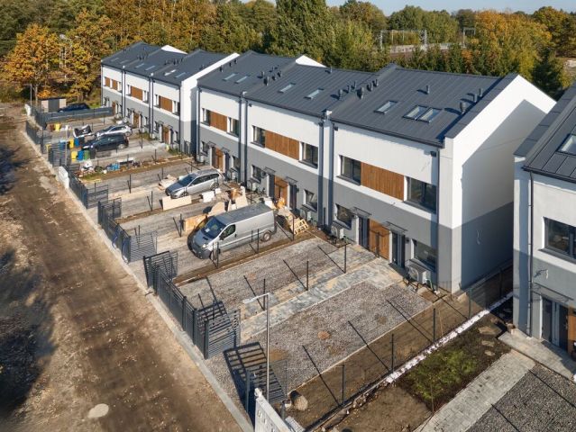 dom szeregowy, 5 pokoi Grodzisk Mazowiecki, ul. 3 Maja. Zdjęcie 21