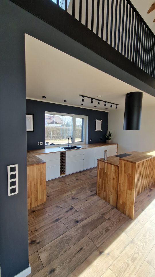 dom wolnostojący, 10 pokoi Kopanka Kopanka Pierwsza, ul. Topolowa. Zdjęcie 2