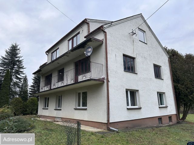dom wolnostojący, 8 pokoi Brzeziny. Zdjęcie 1