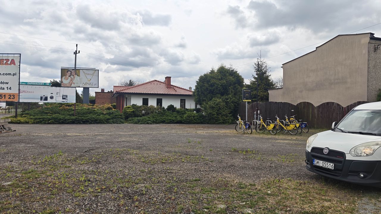 Nieruchomość komercyjna Paniówki, ul. Gliwicka. Zdjęcie 2