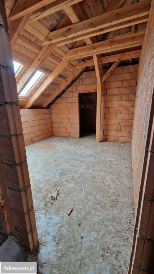 dom wolnostojący, 4 pokoje Kuźniki. Zdjęcie 6