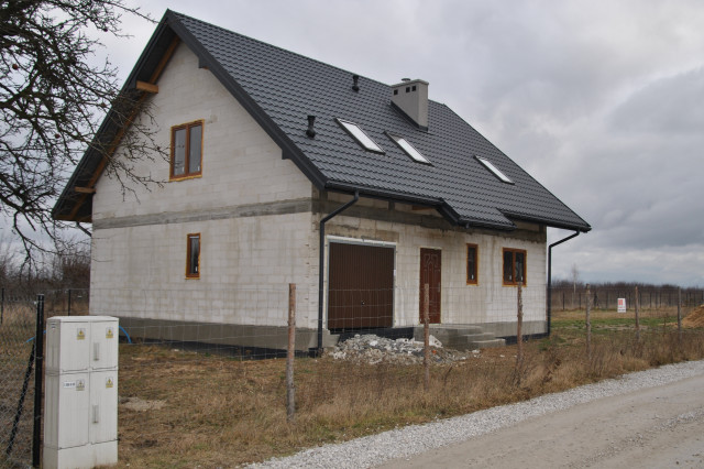 dom wolnostojący, 5 pokoi Miedniewice Topola. Zdjęcie 1