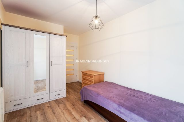 Mieszkanie 4-pokojowe Kraków Swoszowice, ul. Leona Petrażyckiego. Zdjęcie 11