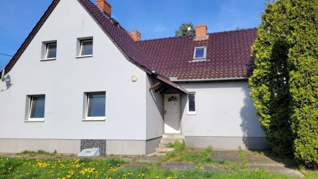 bliźniak Krapkowice, ul. Kwiatowa. Zdjęcie 1