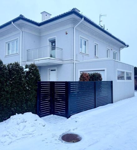 bliźniak, 3 pokoje Łomianki Dolne, ul. Czesława Niemena. Zdjęcie 1