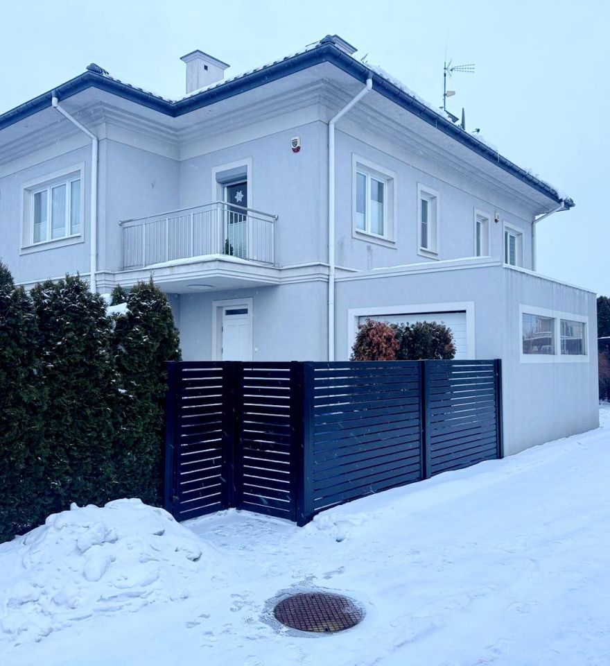 bliźniak, 3 pokoje Łomianki Dolne, ul. Czesława Niemena. Zdjęcie 1