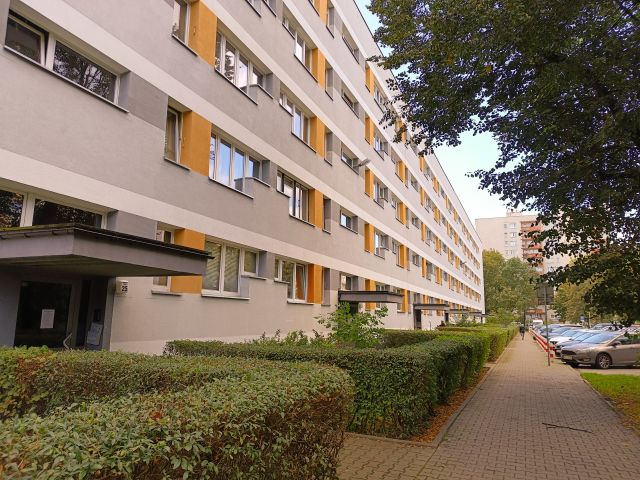 Mieszkanie 3-pokojowe Kraków Krowodrza, ul. Krowoderskich Zuchów. Zdjęcie 1
