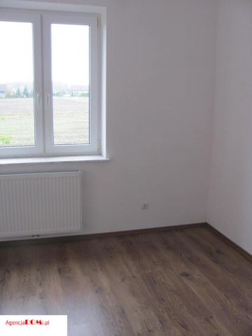 Mieszkanie 3-pokojowe Radonice. Zdjęcie 10