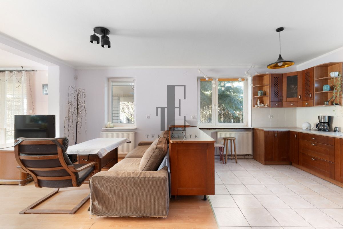 dom wolnostojący, 4 pokoje Aleksandrówka, ul. Kwiatowa. Zdjęcie 2