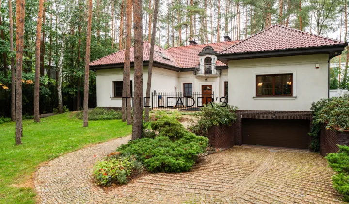 dom wolnostojący, 6 pokoi Konstancin-Jeziorna