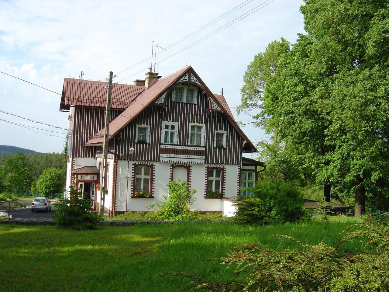 dom wolnostojący, 8 pokoi Piechowice Michałowice, ul. Kolonijna