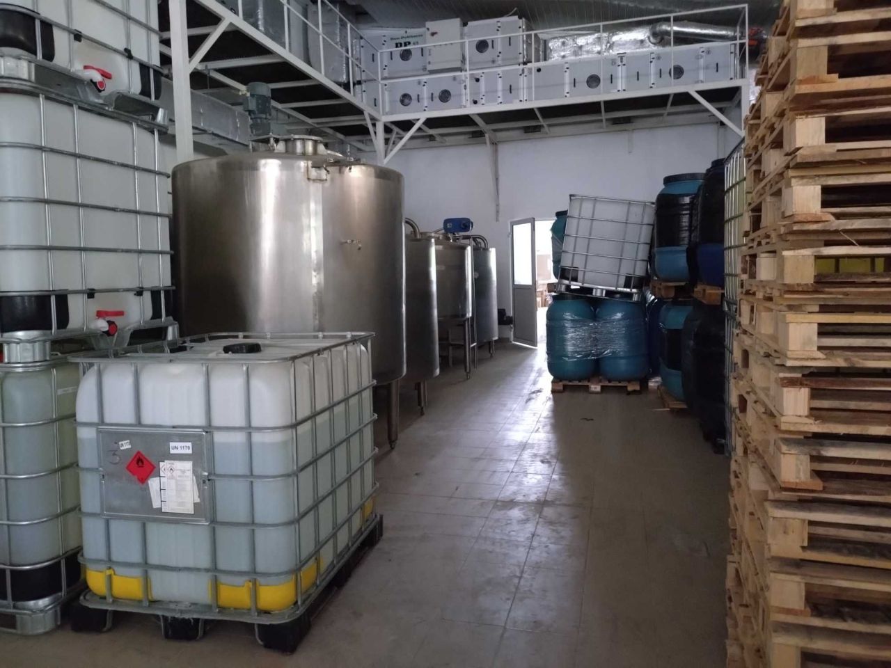 Hala/magazyn Mniszew. Zdjęcie 2