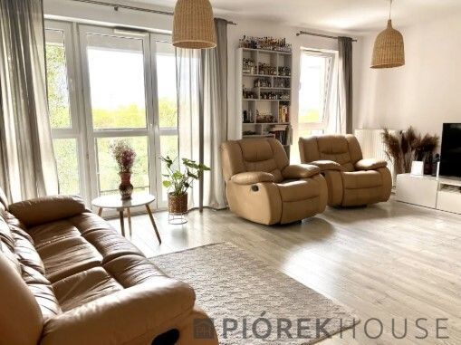 Mieszkanie 2-pokojowe Warszawa Włochy, al. Krakowska. Zdjęcie 2