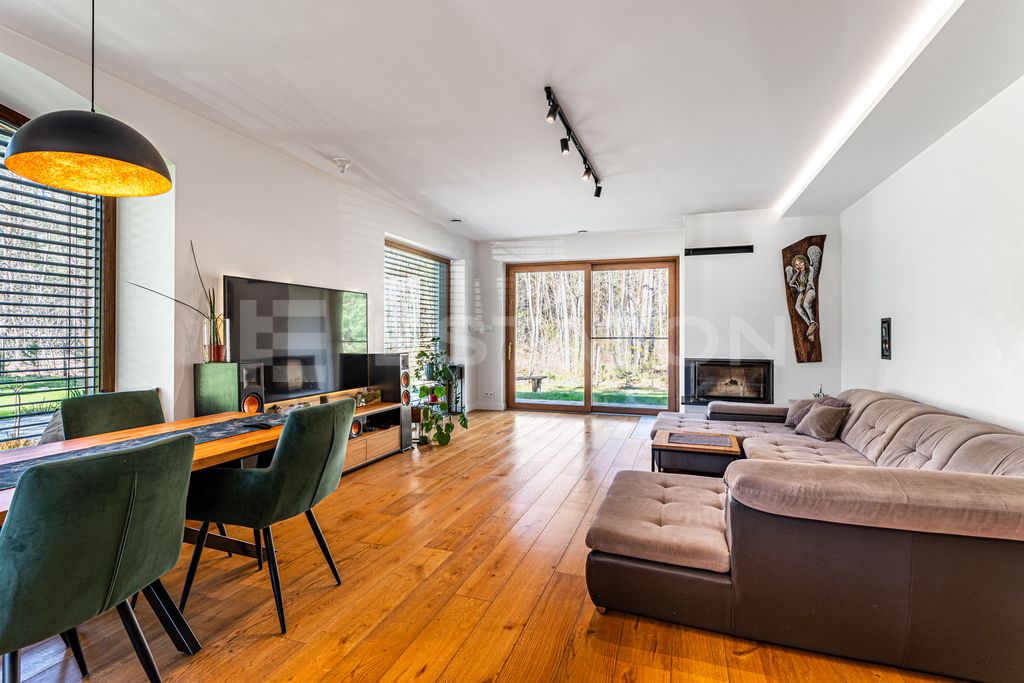 dom wolnostojący, 6 pokoi Kamionka. Zdjęcie 4