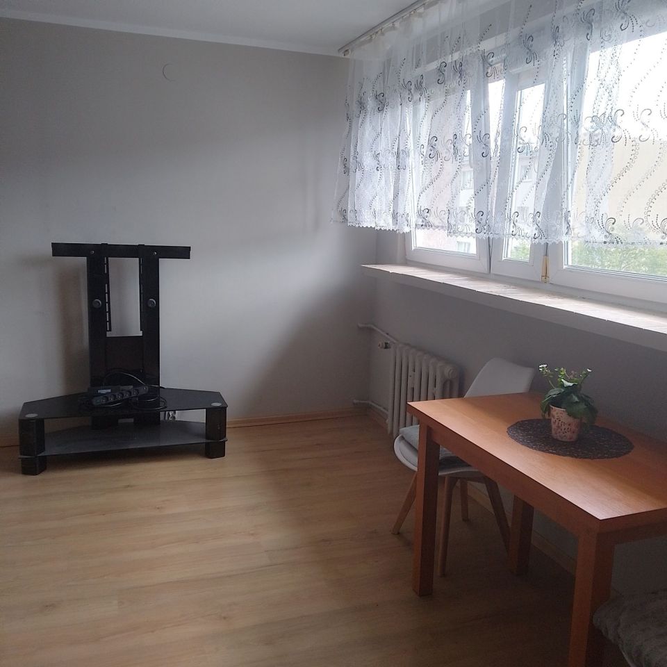 Mieszkanie 1-pokojowe Bielawa, os. Włókniarzy. Zdjęcie 1
