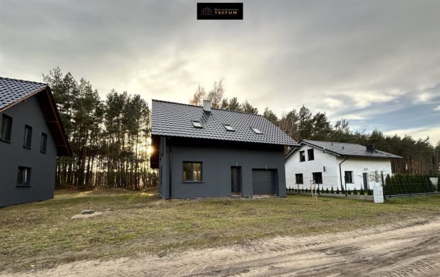 dom wolnostojący, 4 pokoje Wiatrowo Wiatrowo-Las. Zdjęcie 2