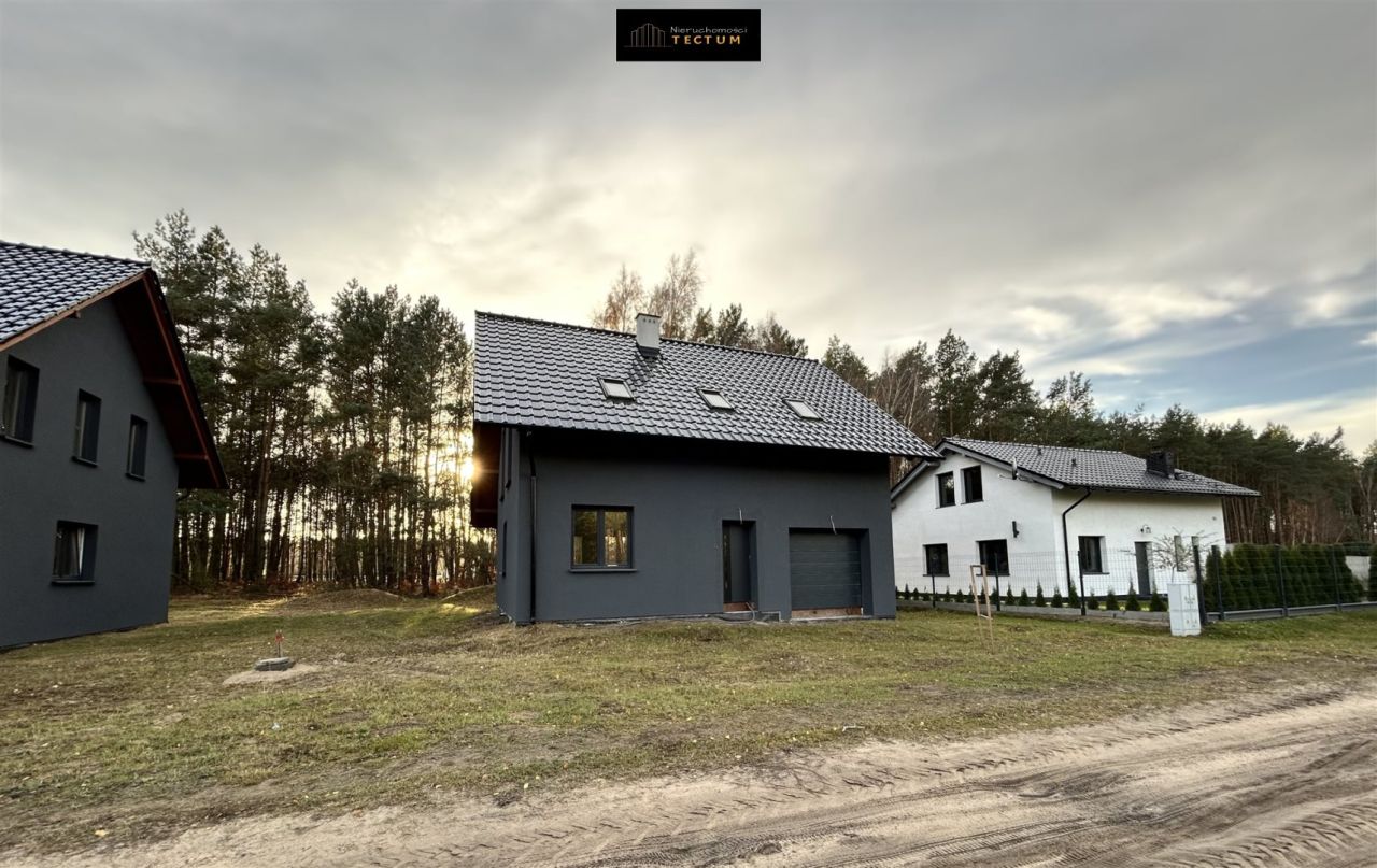 dom wolnostojący, 4 pokoje Wiatrowo Wiatrowo-Las. Zdjęcie 2