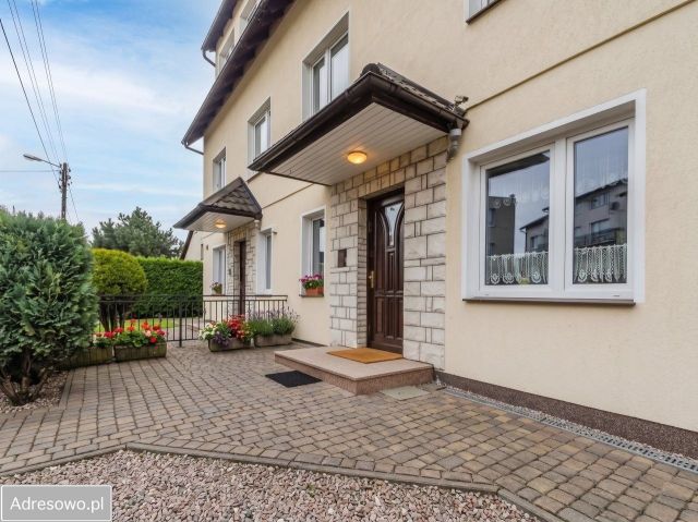 bliźniak, 10 pokoi Karwia. Zdjęcie 1