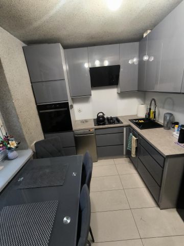 Mieszkanie 3-pokojowe Bytom Karb, Konstytucji. Zdjęcie 1