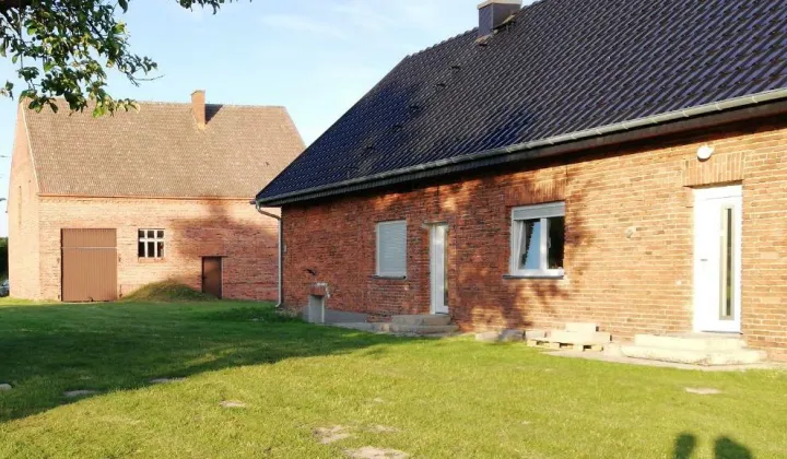 dom wolnostojący, 7 pokoi Zębowice, ul. Opolska