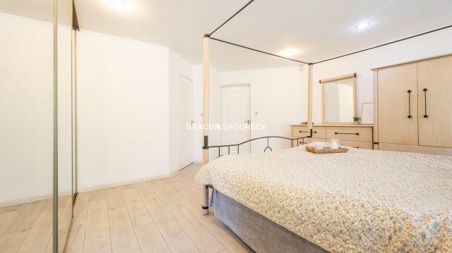 dom wolnostojący, 5 pokoi Kraków Swoszowice, ul. Tadeusza Ważewskiego. Zdjęcie 24