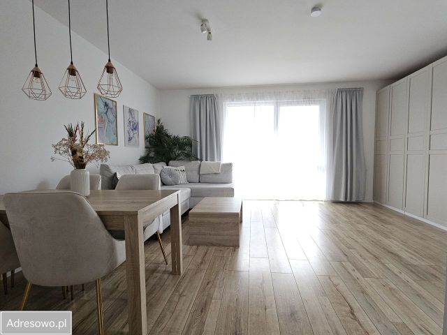 Mieszkanie 3-pokojowe Gdańsk Jasień. Zdjęcie 1