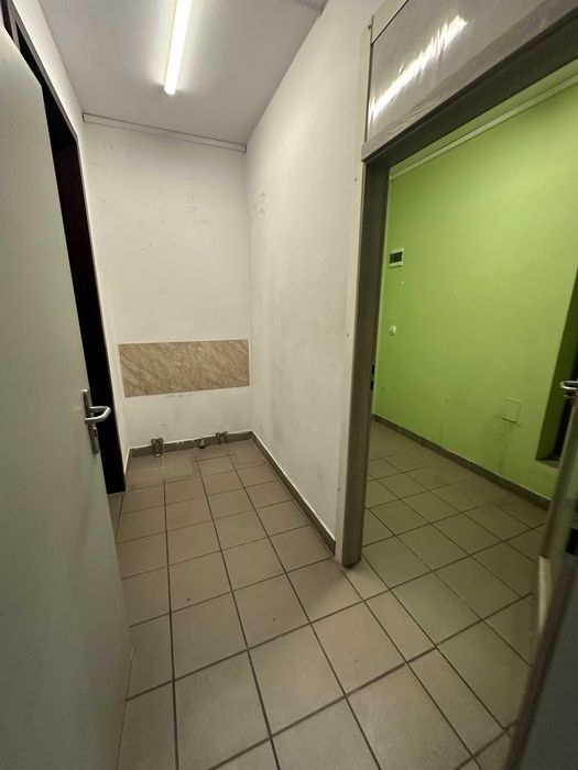 Lokal Kraków Dębniki, ul. Leona Petrażyckiego. Zdjęcie 7