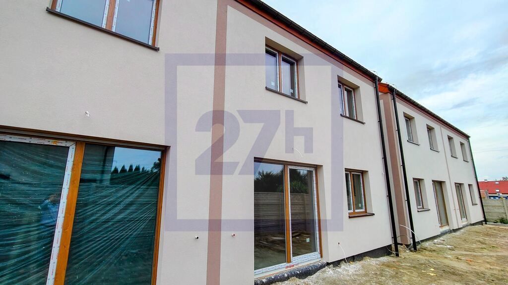 bliźniak, 5 pokoi Miękinia, ul. Osiedlowa. Zdjęcie 1