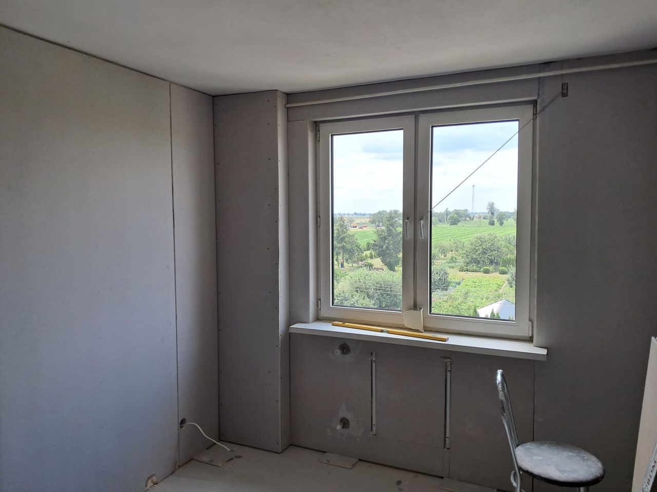 Mieszkanie 3-pokojowe Dłoń. Zdjęcie 2