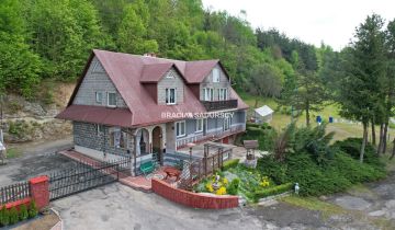 dom wolnostojący, 6 pokoi Jangrot, ul. Długa