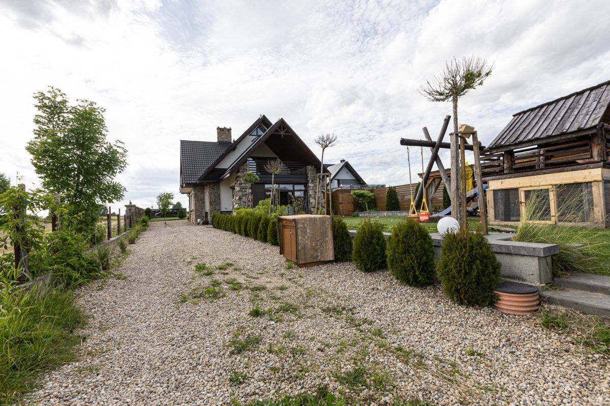 dom wolnostojący, 7 pokoi Czarny Dunajec. Zdjęcie 33